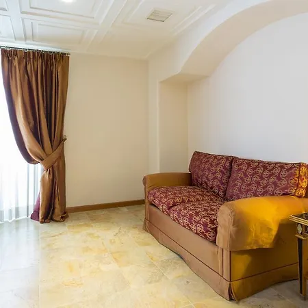 Ashley Hotel 4*